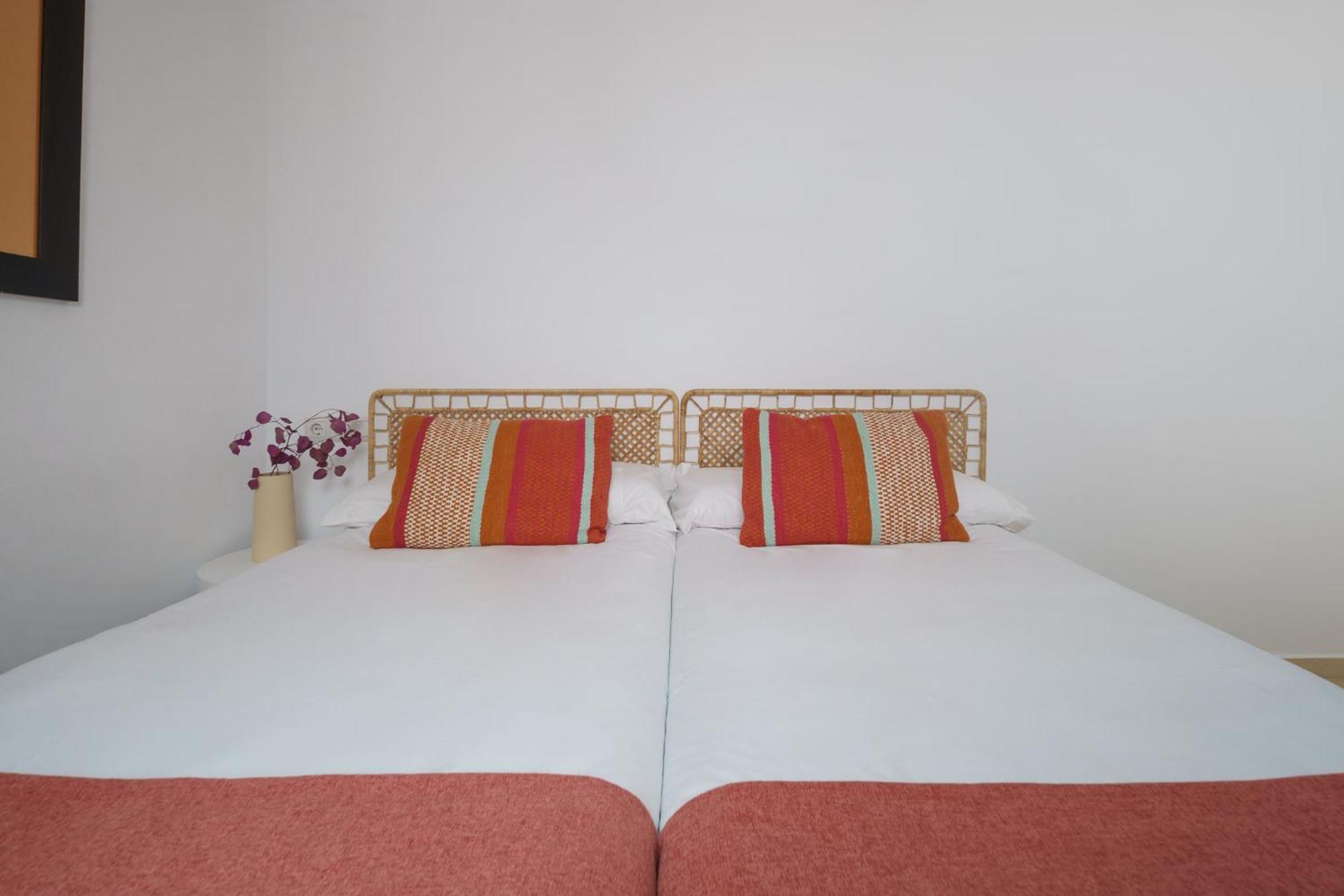 Apartamento Misterhost Conde De Ibarra 2Hab, Parking Sevilla Exterior foto